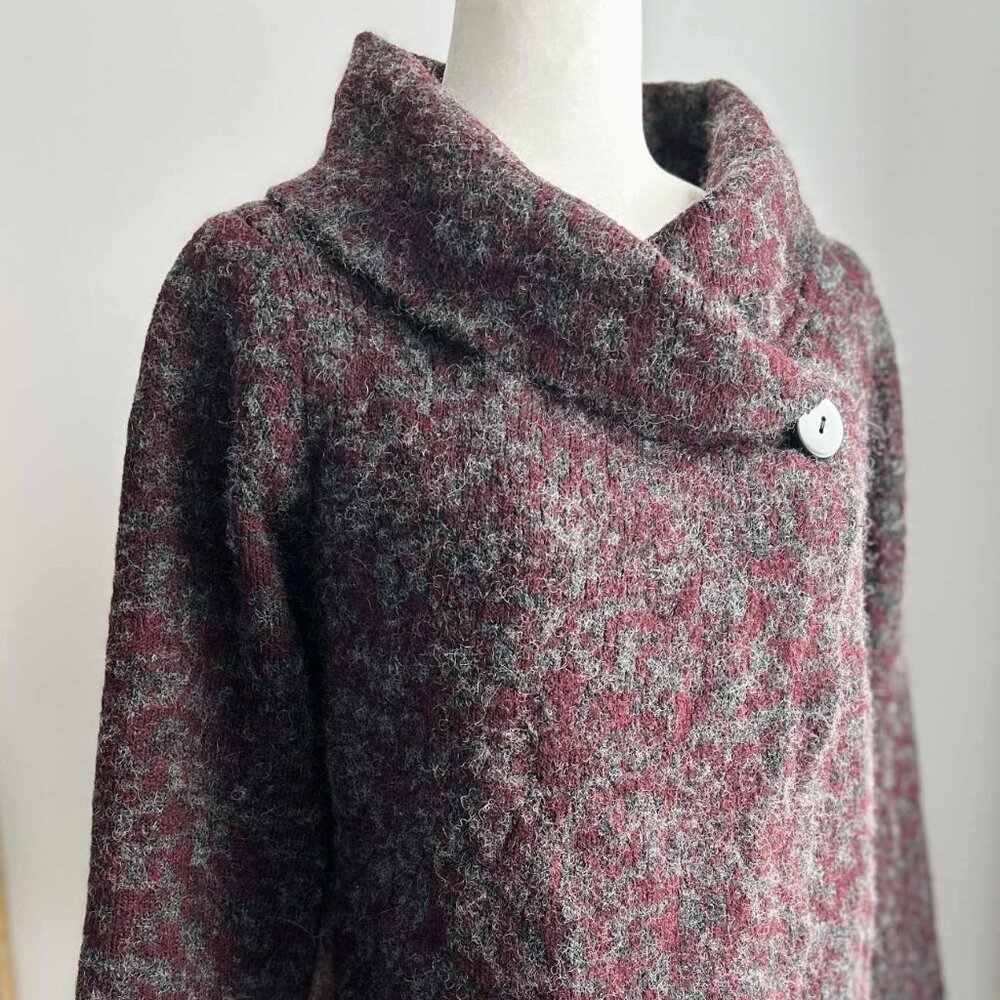 Ellen Tracy Burgundy & Grey Textured Knit Asymmetric Wrap Cardigan – US XL